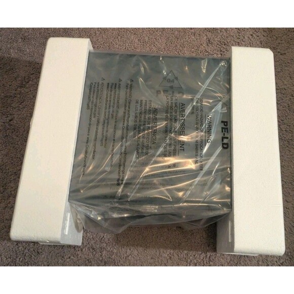 Crosley Crusier Deluxe Record Player Turntable + Record Crate - Picture 6 of 7